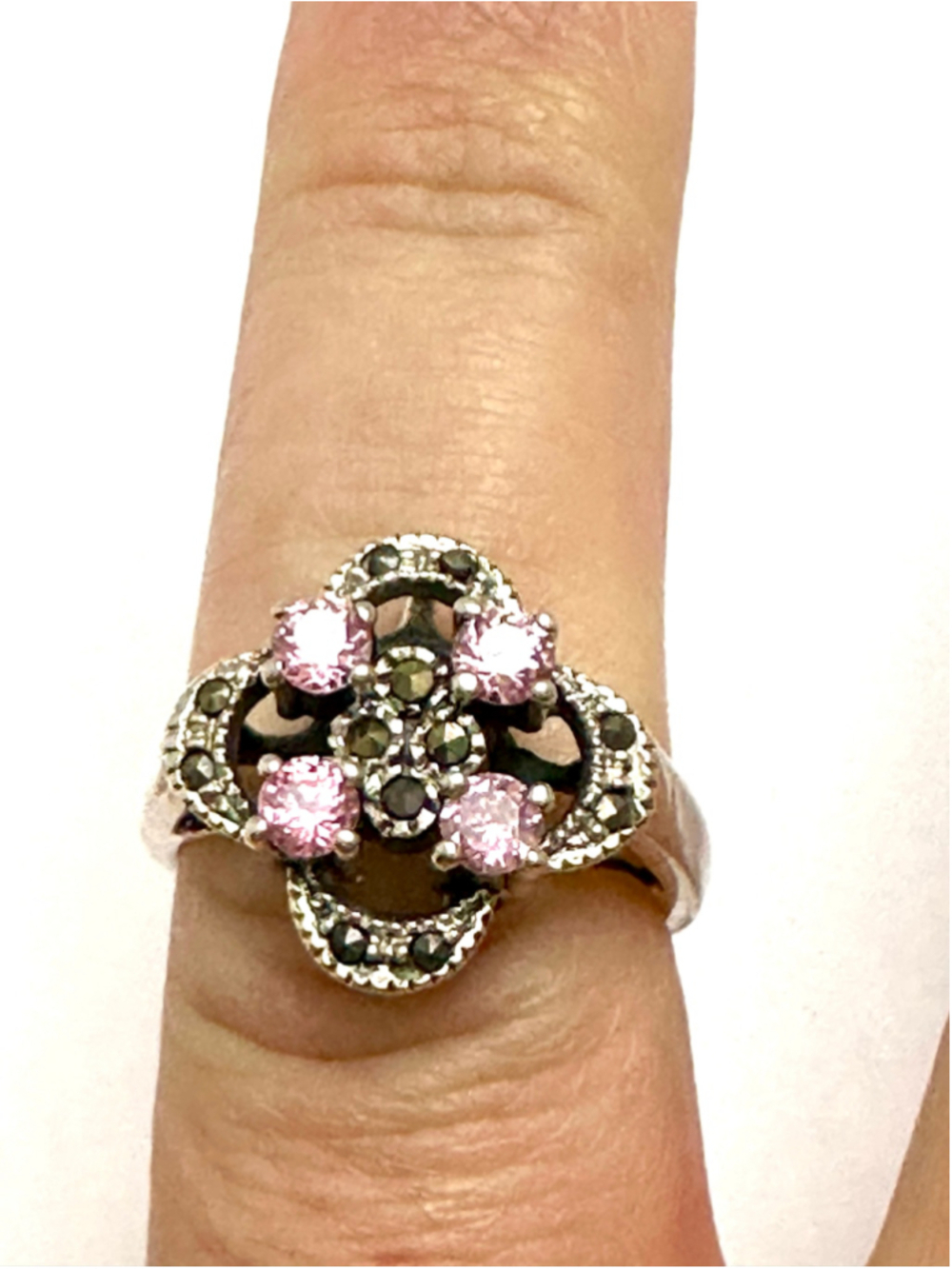 Women's Unbranded Silver and Pink Floral Ring, Size 9.5